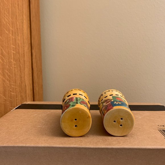 SIENNA BLOSSOM SALT & PEPPER SHAKERS - Picture 2 of 4